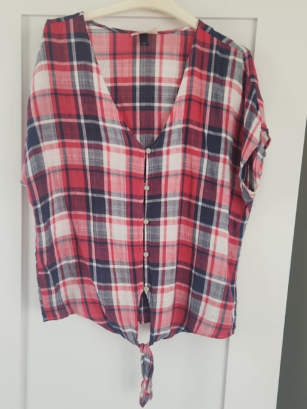 Universal Thread Red Navy White Plaid Button-Front Top Size Medium